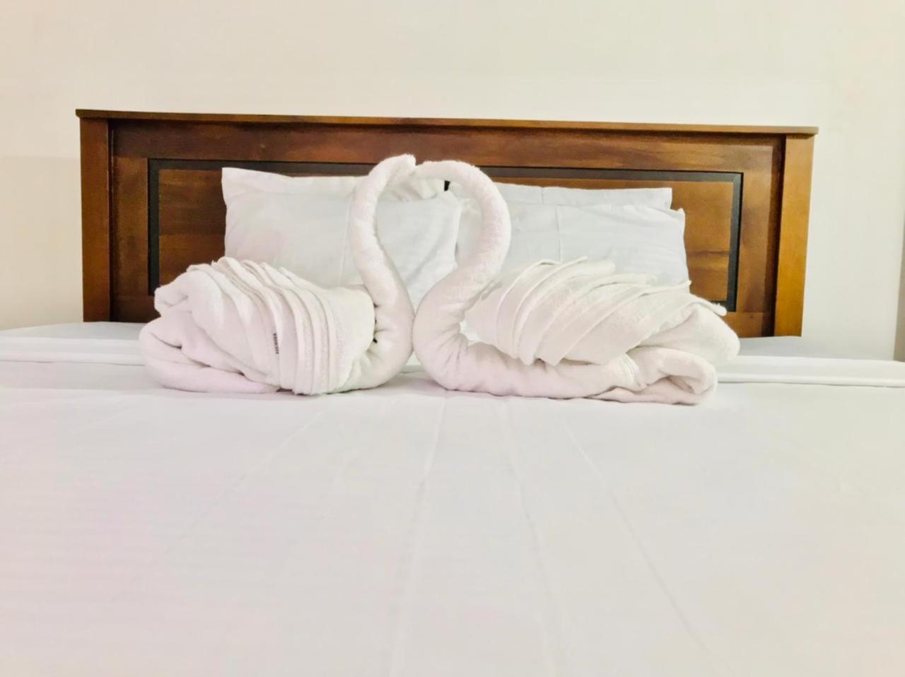 Lucky Mongrooves Apartment Midigama East Ngoại thất bức ảnh