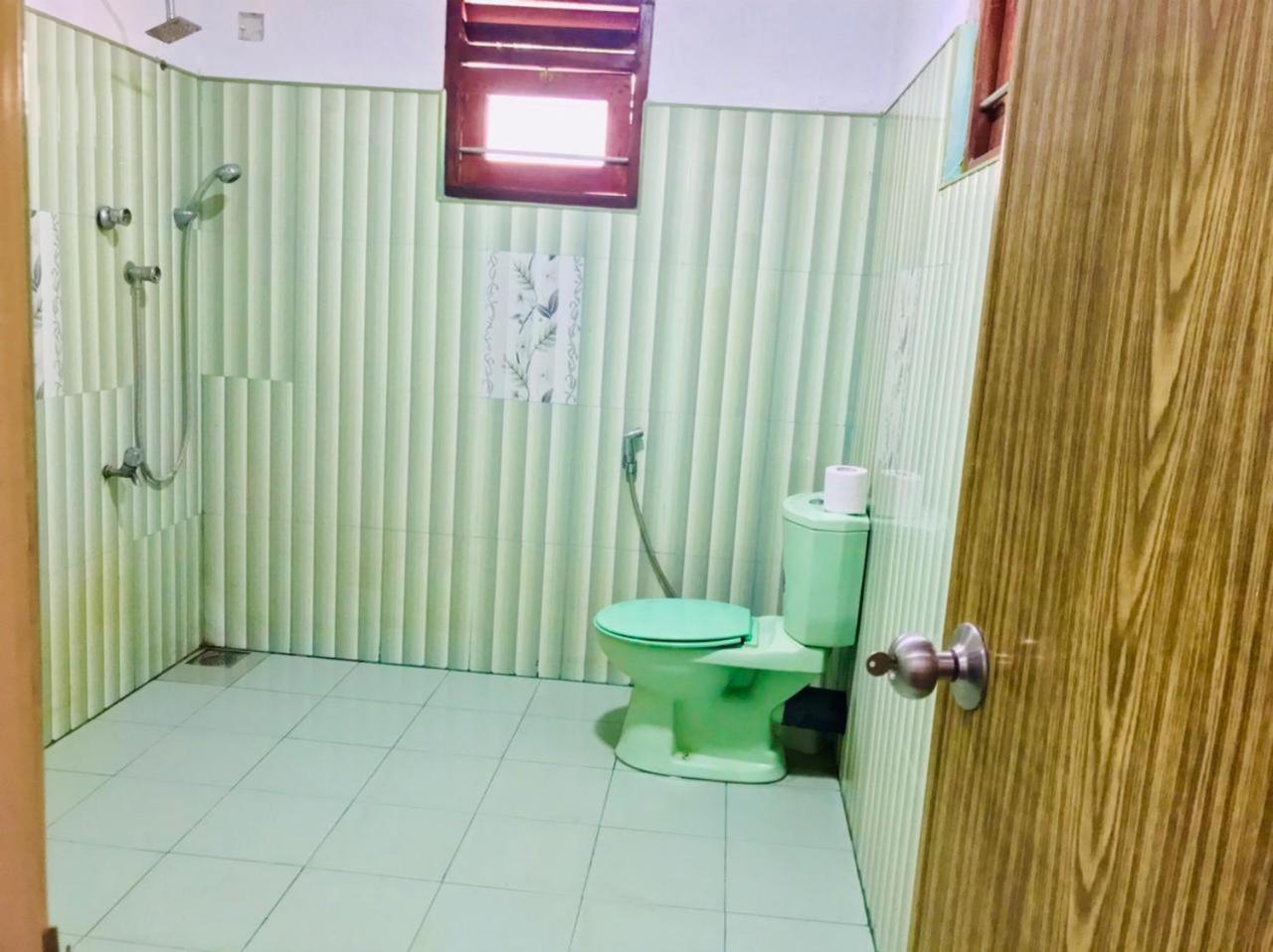 Lucky Mongrooves Apartment Midigama East Ngoại thất bức ảnh