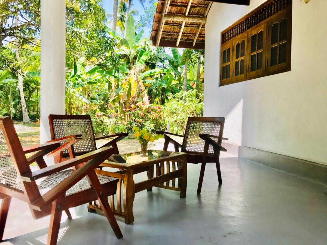 Lucky Mongrooves Apartment Midigama East Ngoại thất bức ảnh